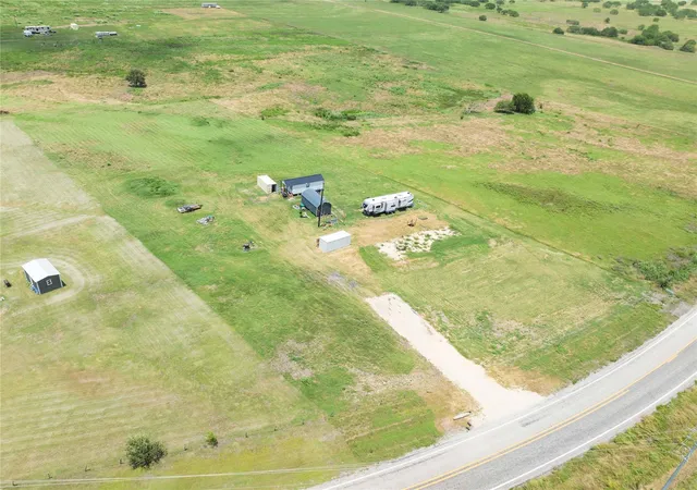 21st image of 855 Fm 956, Schulenburg, TX 78956 | MLS# 50470259