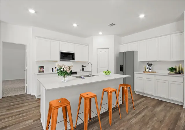 Photo 2 of Single family home for sale at 465 Lampasas Trl, Dayton, TX 77535 | MLS# 69813929 | Listing updated on 2026-09-26