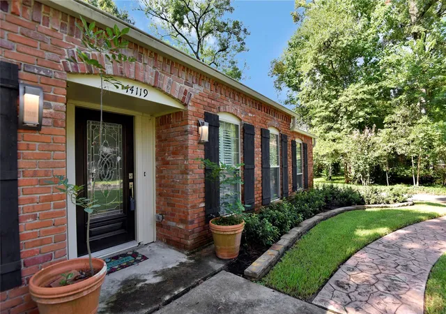 5th image of 14119 Kellywood Ln, Houston, TX 77079 | MLS# 40720020
