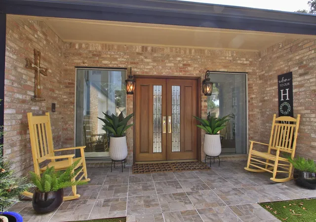 Photo 3 of Sale Pending at 14802 Bluffridge Cir, Houston, TX 77095 | MLS# 6604571 | Listing updated on 2026-09-18