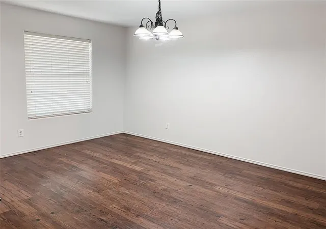 4th image of 8911 Danbury Hollow Lane, Houston, TX 77075 | MLS# 53597675