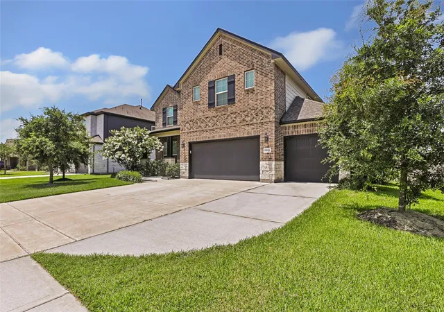 2nd image of 9219 Joe Louis Dr, Baytown, TX 77523 | MLS# 40980370