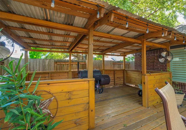 5th image of 2025 Sandy Coast Cir, League City, TX 77573 | MLS# 71209745