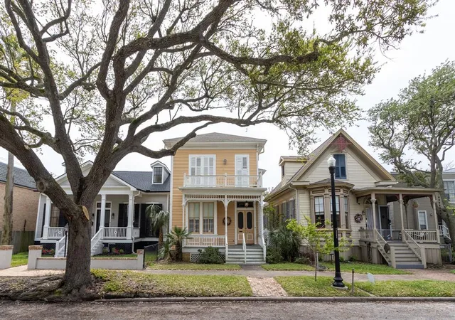 Photo 2 of Single family home for sale at 1209 Sealy St, Galveston, TX 77550 | MLS# 64238600 | Listing updated on 2026-08-28
