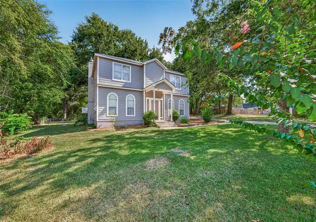 Photo 1 of Single family home for sale at 13270 Country Run Dr, Willis, TX 77318 | MLS# 40431848 | Listing updated on 2026-08-25