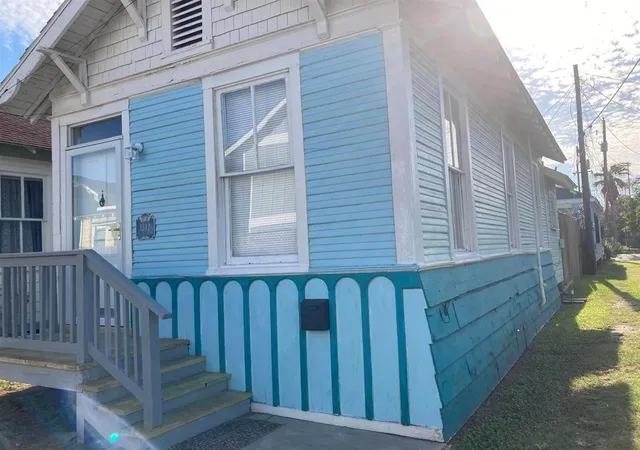 Photo 3 of Single family home for sale at 1312 26th Rear St, Galveston, TX 77550 | MLS# 17891850 | Listing updated on 2026-09-17