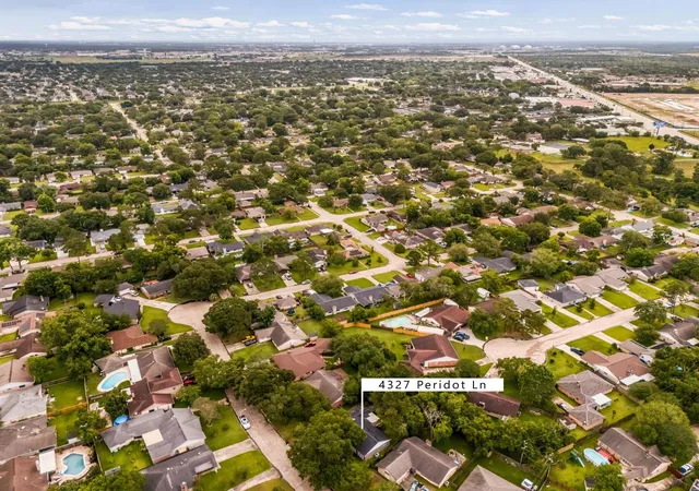 Photo 3 of Single family home for sale at 4327 Peridot Ln, Friendswood, TX 77546 | MLS# 21198162 | Listing updated on 2026-06-25