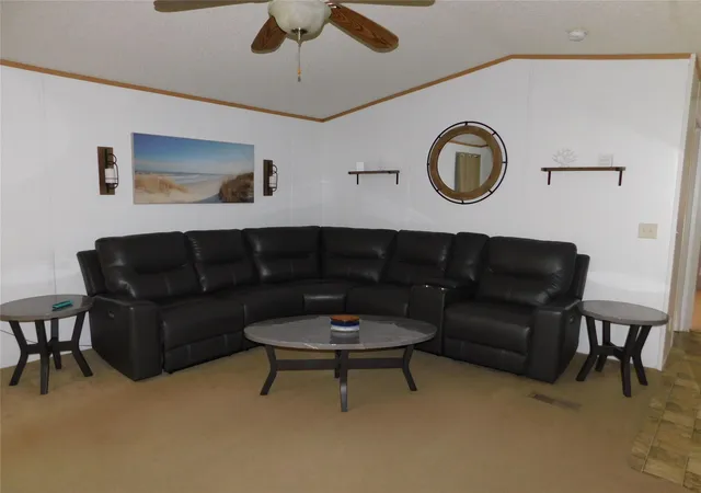 Photo 3 of Single family home for sale at 115 County Rd 314 W, Port Lavaca, TX 77979 | MLS# 26020077 | Listing updated on 2026-08-05