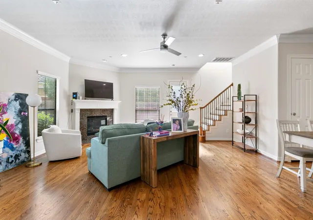 Photo 2 of Townhouse for sale at 2922 Royal Oaks Crst, Houston, TX 77082 | MLS# 95280545 | Listing updated on 2026-09-01
