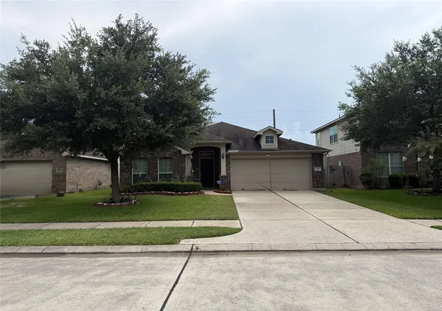 Photo 2 of Single family home for sale at 21506 Rose Ml Dr, Kingwood, TX 77339 | MLS# 36413719 | Listing updated on 2026-09-20