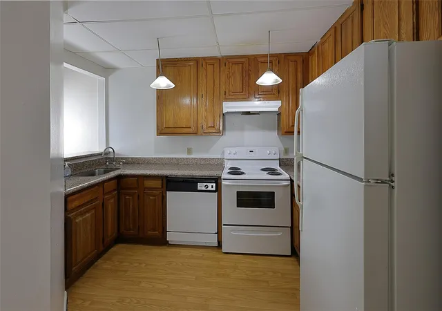 2nd image of 2209 S Braeswood Blvd E #32C, Houston, TX 77030 | MLS# 51764101
