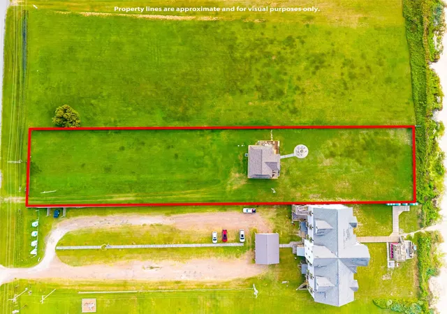5th image of 948 Barkley St, Gilchrist, TX 77617 | MLS# 47021450