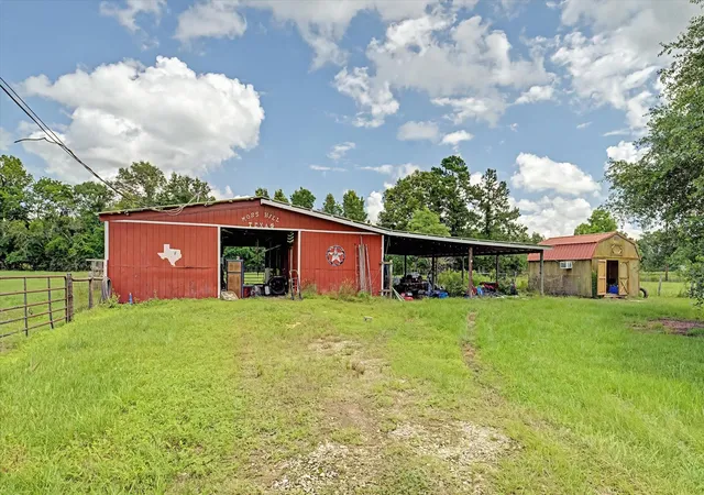 Photo 3 of Sale Pending at 74 County Rd 2110, Liberty, TX 77575 | MLS# 57333036 | Listing updated on 2026-10-04