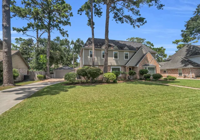 Photo 2 of Single family home for sale at 11914 Moorcreek Dr, Houston, TX 77070 | MLS# 74623815 | Listing updated on 2026-09-21