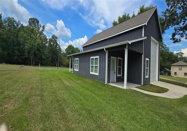 Photo 3 of Land for sale at 431 Old Post Rd S, Livingston, TX 77351 | MLS# 65604317 | Listing updated on 2026-09-17