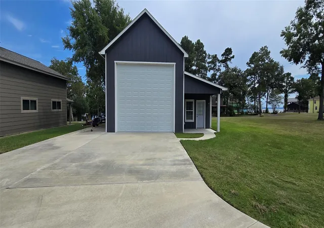 Photo 3 of Land for sale at 431 Old Post Rd S, Livingston, TX 77351 | MLS# 65604317 | Listing updated on 2026-09-17