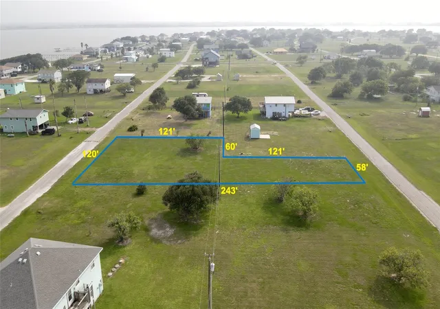 Homes for sale in Palacios, TX | Lot 588-589, 600 Bayview Dr, Palacios, TX 77465 | MLS# 5826536