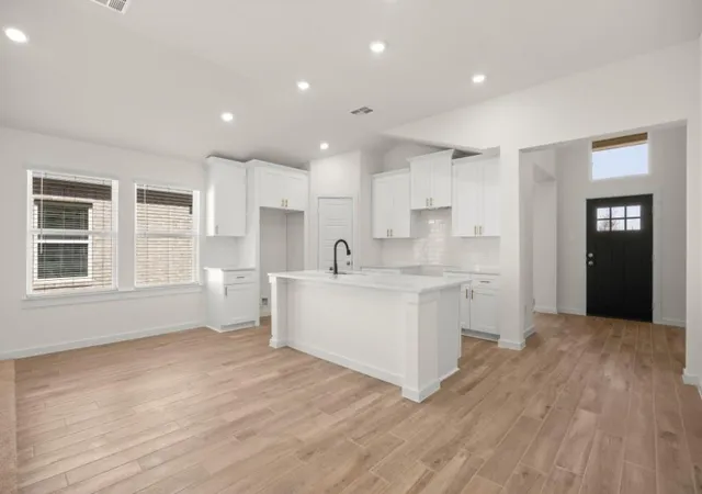 3rd image of 1806 Archwood Dr, Humble, TX 77338 | MLS# 8894403