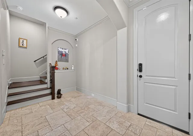 Photo 3 of Single family home for sale at 1821 W 24th Street, Houston, TX 77008 | MLS# 59457679 | Listing updated on 2026-09-19