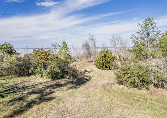4th image of 0 Fahring St, Anahuac, TX 77514 | MLS# 18334296