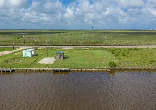 2nd image of 26050 Fm 457, Bay City, TX 77414 | MLS# 76107250
