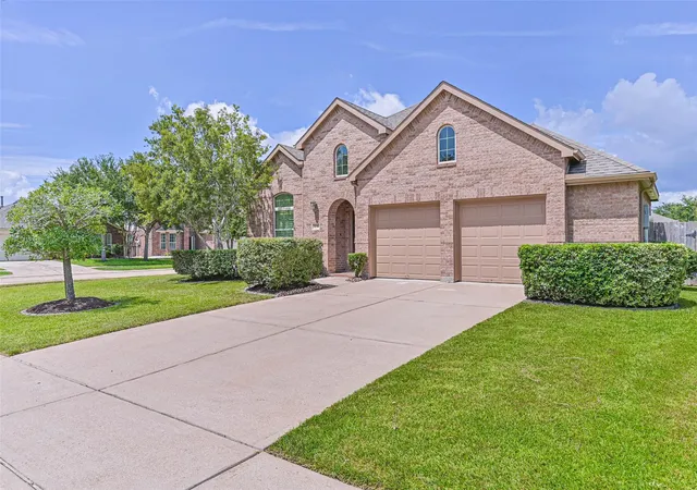 1st image of 6158 Flint Ct, League City, TX 77573 | MLS# 13029731