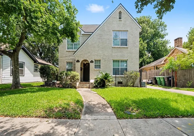 Homes for sale in Houston, TX | 3005 Arbor St, Houston, TX 77004 | MLS# 23386277