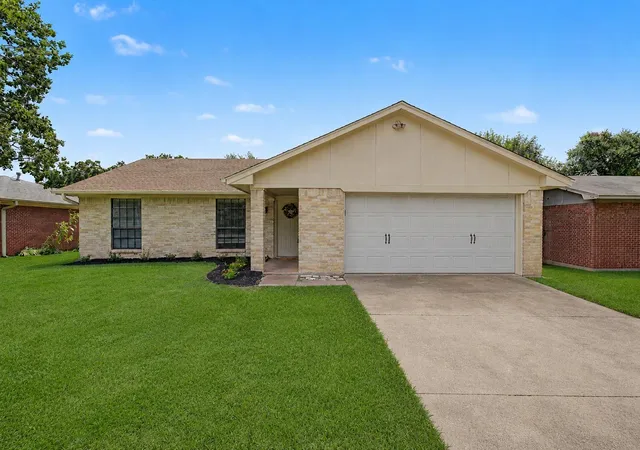 Homes for sale in College Station, TX | 3013 Pierre Pl, College Station, TX 77845 | MLS# 72651969