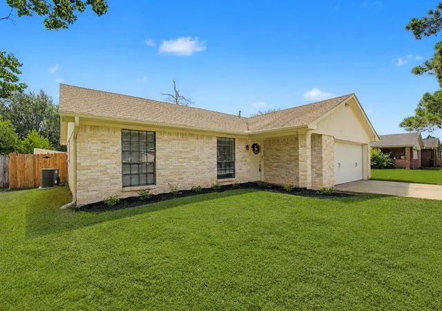Homes for sale in College Station, TX | 3013 Pierre Pl, College Station, TX 77845 | MLS# 72651969
