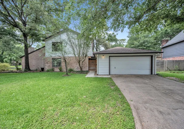 Photo 4 of Single family home for sale at 3402 Laurel Crst Ct, Kingwood, TX 77339 | MLS# 18383203 | Listing updated on 2026-09-13