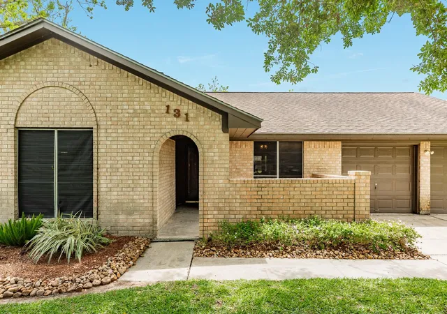 3rd image of 131 Singleton St, Freeport, TX 77541 | MLS# 94722849
