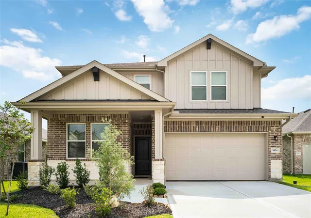 Single family home for sale at 8414 Bay Ridge Cir, Baytown, TX 77521 | MLS# 76948196 | Listing updated on 2026-01-14
