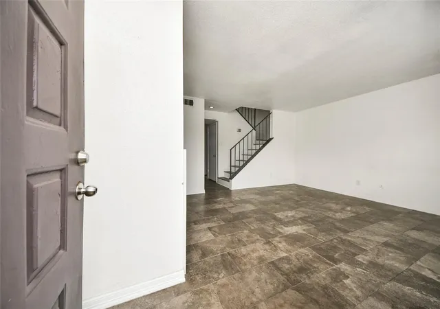 Listing Photo 5 - Condo for sale in building located at 9350 Country Creek Dr, Houston, TX 77036 - Unit #5