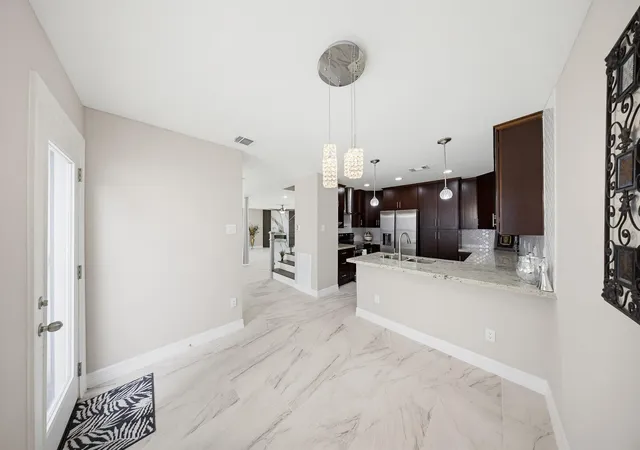 Photo 3 of Single family home for sale at 12411 Sungate Ln, Houston, TX 77071 | MLS# 39239619 | Listing updated on 2026-09-19