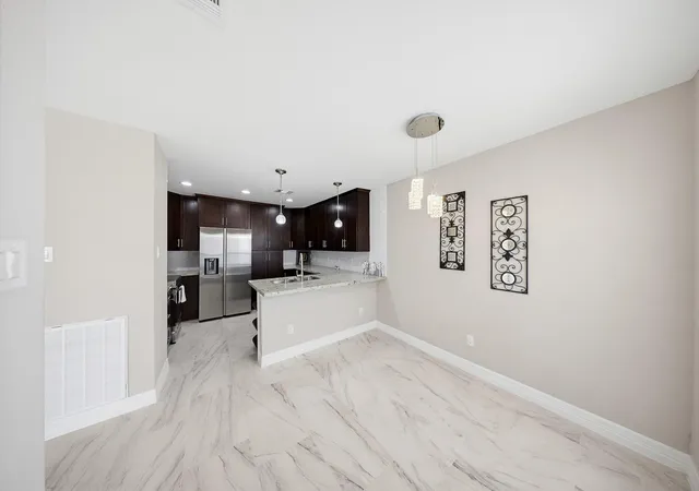 Photo 3 of Single family home for sale at 12411 Sungate Ln, Houston, TX 77071 | MLS# 39239619 | Listing updated on 2026-09-19