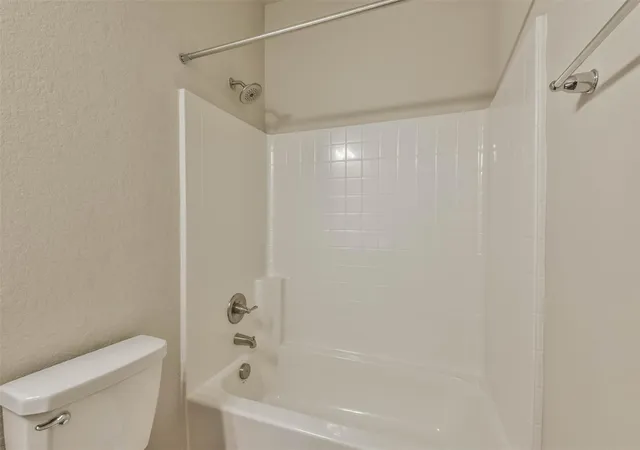 Listing Photo 2 - Condo for sale in building located at 9797-9801 Grosbeak Ln, Magnolia, TX 77354 - Unit #