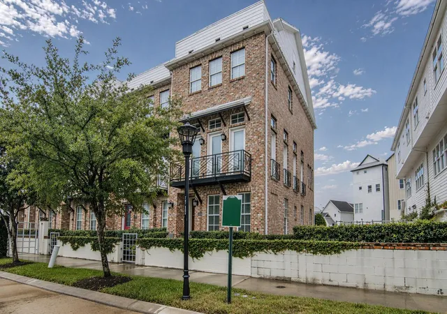 Photo 1 of Townhouse for sale at 2309 Kolbe Grv Ln, Houston, TX 77080 | MLS# 45934072 | Listing updated on 2026-07-18