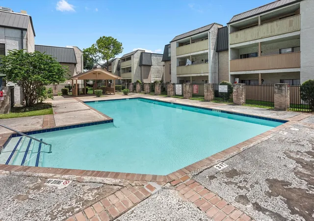 19th image of 8423 Hearth Dr #3, Houston, TX 77054 | MLS# 81144292