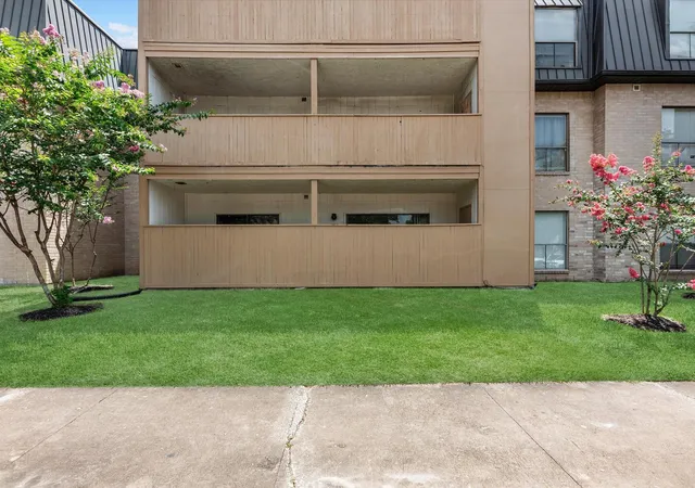 1st image of 8423 Hearth Dr #3, Houston, TX 77054 | MLS# 81144292
