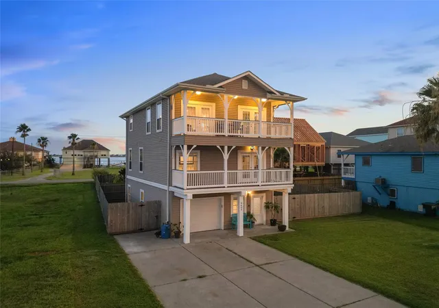 Photo 3 of Single family home for sale at 9605 Teichman Rd, Galveston, TX 77554 | MLS# 22126467 | Listing updated on 2026-09-16