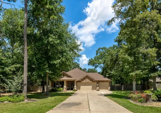 Photo 1 of Sale Pending at 9114 Silver Back Trl, Conroe, TX 77303 | MLS# 10981321 | Listing updated on 2026-09-12