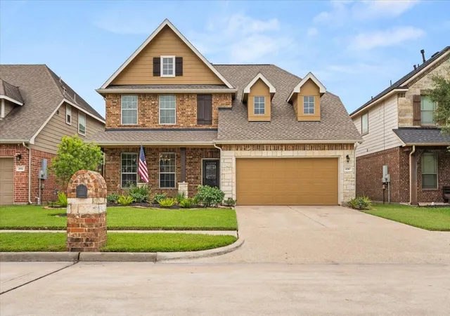 Photo 2 of Single family home for sale at 4910 E Meadow Dr, Deer Park, TX 77536 | MLS# 74357967 | Listing updated on 2026-09-05