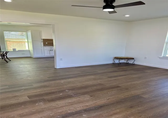 3rd image of 102 Georgia St, Houston, TX 77029 | MLS# 90163720