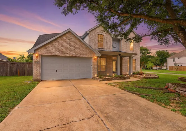 Photo 2 of Single family home for sale at 15902 Emerald Briar Ln, Houston, TX 77084 | MLS# 33613850 | Listing updated on 2026-07-19