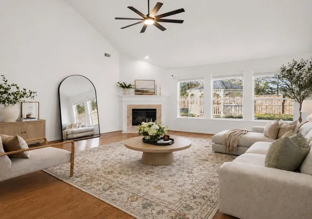 Photo 3 of Single family home for sale at 15902 Emerald Briar Ln, Houston, TX 77084 | MLS# 33613850 | Listing updated on 2026-07-19
