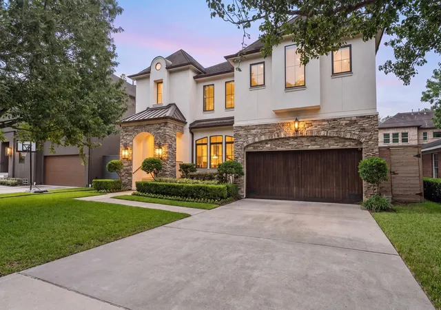 Photo 1 of Sale Pending at 4609 Beech St, Bellaire, TX 77401 | MLS# 68275437 | Listing updated on 2026-08-31