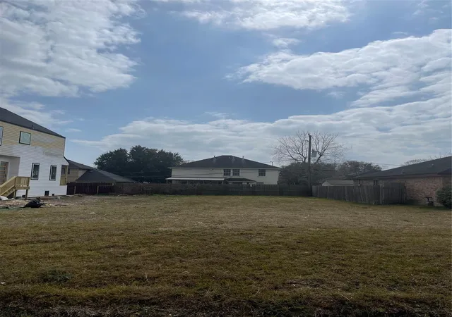 Photo 2 of Land for sale at 0 Sunbeam Rd, Houston, TX 77033 | MLS# 81315535 | Listing updated on 2026-08-24
