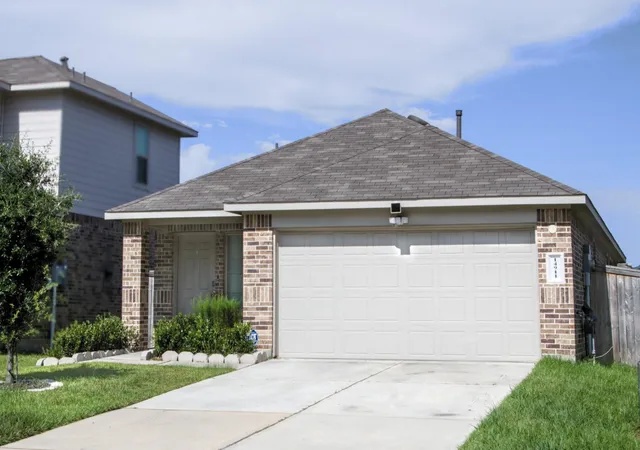 Photo 1 of Single family home for sale at 14911 Cypress Holw Dr, New Caney, TX 77357 | MLS# 36078719 | Listing updated on 2026-09-04