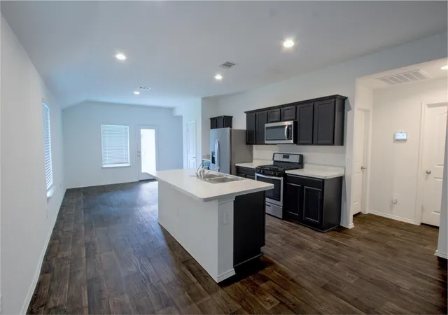 Photo 3 of Single family home for sale at 14911 Cypress Holw Dr, New Caney, TX 77357 | MLS# 36078719 | Listing updated on 2026-09-04