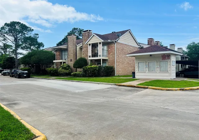 2nd image of 2800 Jeanetta St #1702, Houston, TX 77063 | MLS# 22029906